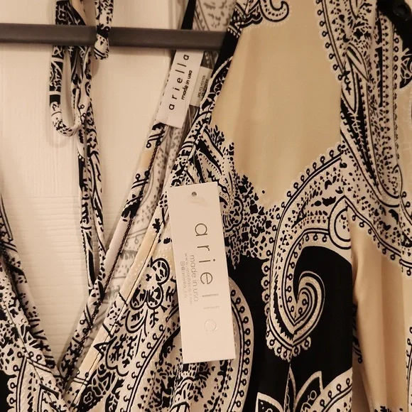 Romper - Picture 3 of 4